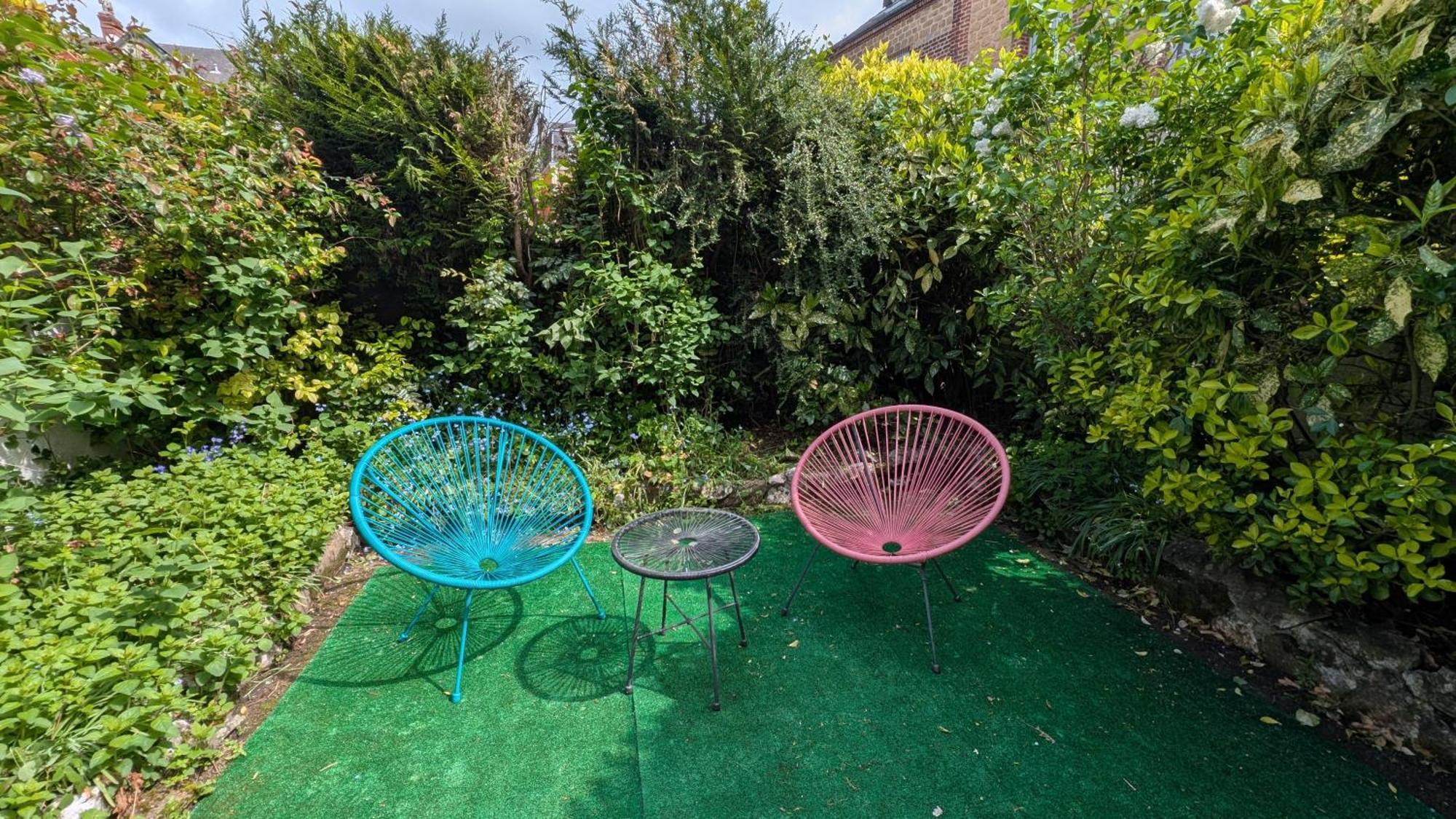 Stockholm- Studio Serenite Avec Jardin Charleville-Mezieres Luaran gambar